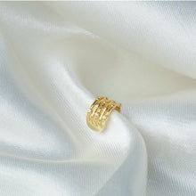 Load image into Gallery viewer, Athena Chunky Adjustable Ear Cuff with Cubic Zirconia