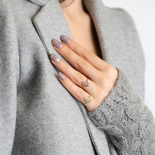 Load image into Gallery viewer, Eloise 2.0 Hamsa Hand Minimalist Ring