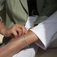 Load image into Gallery viewer, Evelyn Minimalistic Cubic Zirconia Layered Anklet Silver