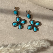 Load image into Gallery viewer, Oasis Turquoise Flower Dangle Earring
