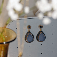 Load image into Gallery viewer, Stormy Single Drop Natural Druzy Dangle Earring With Hematite
