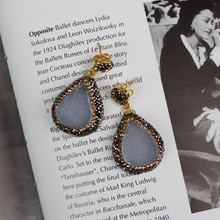 Load image into Gallery viewer, Stormy Single Drop Natural Druzy Dangle Earring With Hematite
