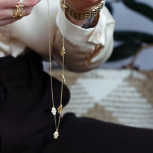 Load image into Gallery viewer, Hamsa charm necklace gold
